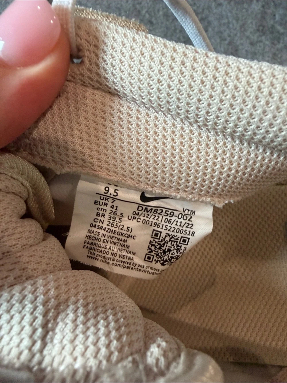 Nike Women’s Cream and White Air-Cushioned Casual Sneakers